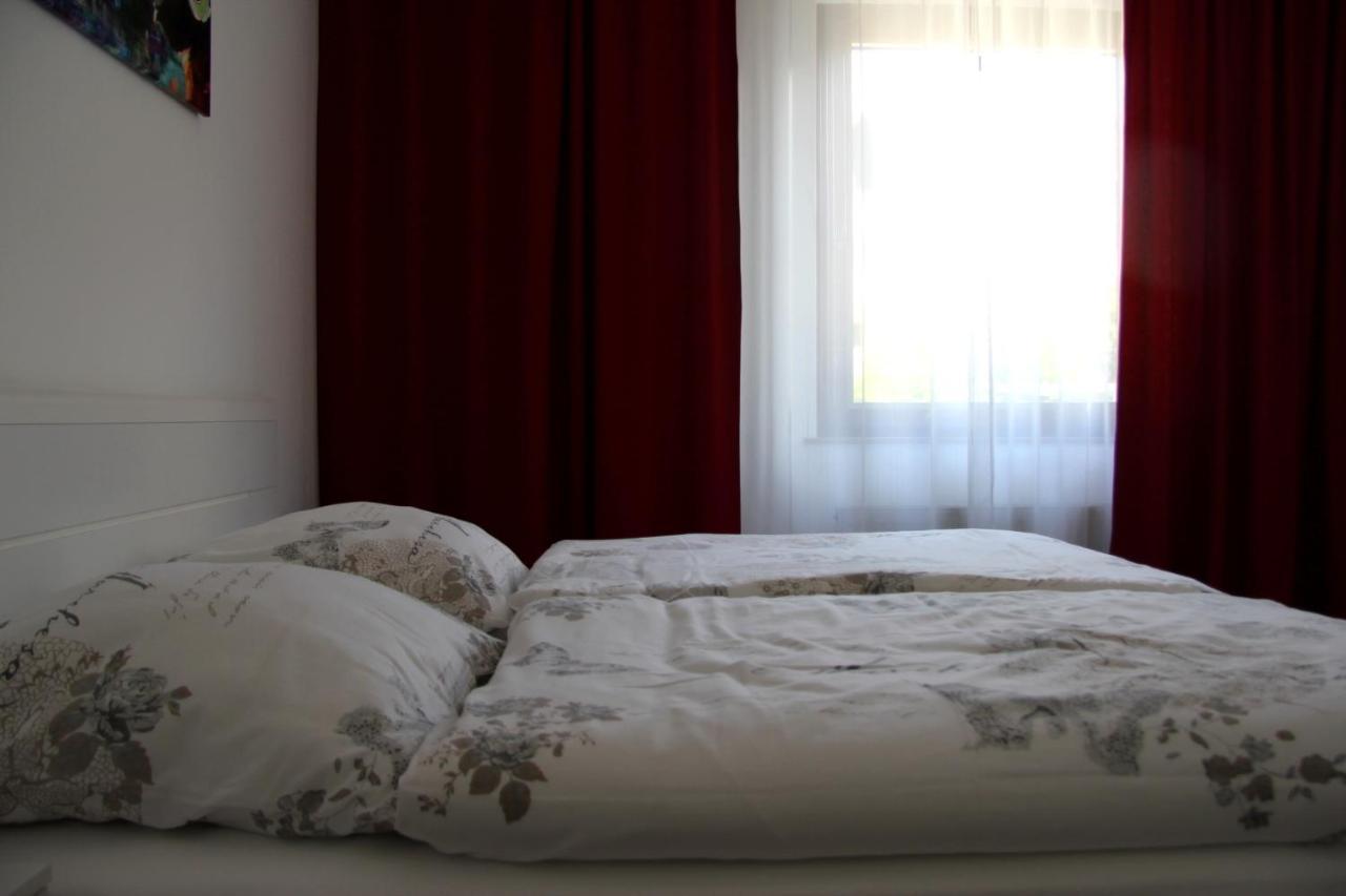Geraeumige 4 Zimmer Wohnung An Den Kaiserthermen Трир Екстериор снимка